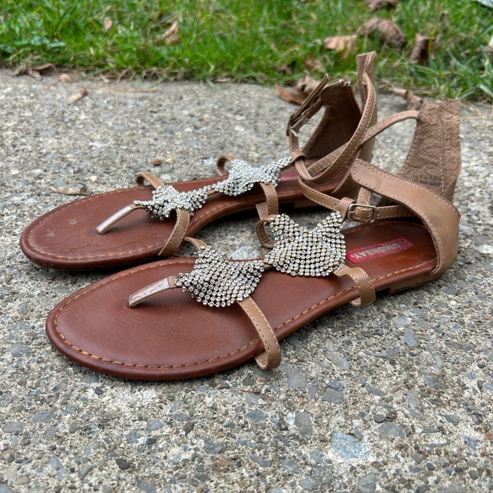 Women’s sandals